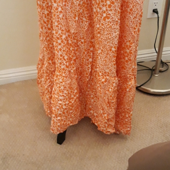 Long Backout Dress - Picture 4 of 4